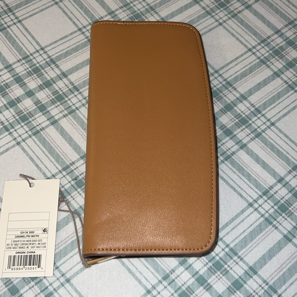 Wallet - Picture 2 of 3